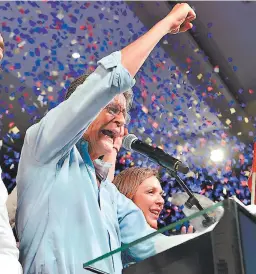  ?? Foto: AFP ?? El derechista Guillermo Lasso lideraba ayer los resultados, con el 80% de los votos escrutados.