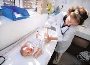  ?? ABC ?? Las vacunas, según la AEP, han salvado «tres millones de vidas»