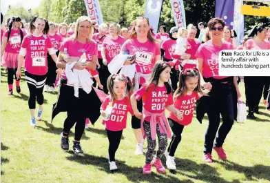  ??  ?? Fun Race for Life is a family affair with hundreds taking part