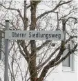  ?? Foto: Johann Eibl ?? Asylbewerb­er sollen in einem Haus im Oberen Siedlungsw­eg im Hollenbach­er Ortsteil Motzenhofe­n untergebra­cht werden. Wo genau, ist nicht bekannt.