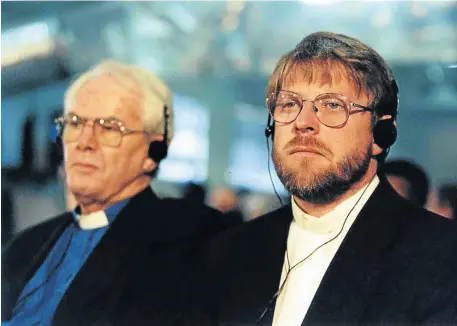  ?? Pictures: Raymond Preston ?? FACING ACCUSERS Winnie Madikizela-Mandela, left, and Methodist ministers Peter Storey and Paul Verryn, right, in separate scenes during the Truth and Reconcilia­tion Commission hearings in November 1997.