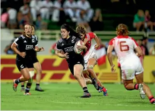  ?? PHOTO: GETTY IMAGES ?? Rebekah Tufuga, pictured here at the Dubai Sevens in December, will play her first tournament for Manawatu this season at the national sevens in Rotorua on the weekend.