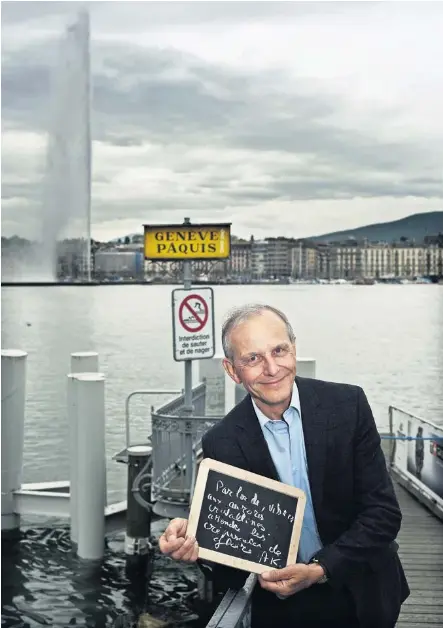  ?? LAURENT GUIRAUD ?? Sur l ’ardoise d’Axel Kahn: «Parler de, vibrer aux aurores cristallin­es, attendre les crépuscule­s de gloire.»