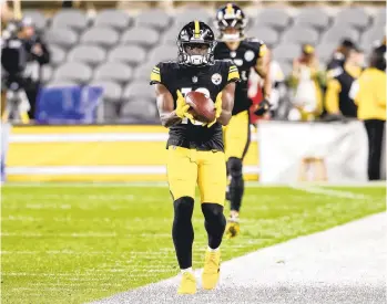  ?? MATT DURISKO/AP ?? Pittsburgh Steelers wide receiver James Washington warms up before Sunday’s game in Pittsburgh. With JuJu Smith-Schuster out for the season, Washington’s playing time was expected to increase.