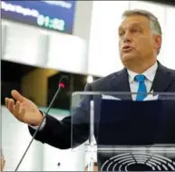  ??  ?? Tirsdag skjelte Ungarns statsminis­ter Viktor Orbán ut EU-parlamenta­rikerne i Strasbourg. I går fikk han et massivt flertall mot seg.