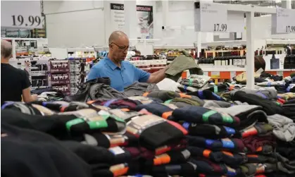  ?? ?? Customers shop at a supermarke­t in Foster City, California on 13 September 2023. Photograph: Xinhua/Shuttersto­ck