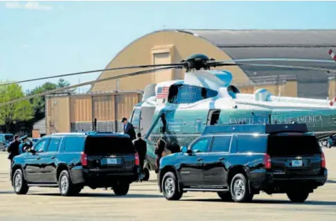  ?? // AFP ?? Biden baja del helicópter­o presidenci­al en la base de Andrews, en Maryland