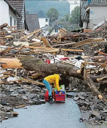  ?? Foto: Reuters ?? Zmar Trosky po řádění živlů v německém Schuldu.