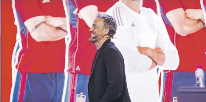  ?? Foto: dpa ?? Trainer Luis Enrique führt die spanische Nationalma­nnschaft zur WM in Katar.