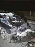  ?? Foto: Merzbach/NEWS5/dpa ?? Eines der Autowracks auf der A70.