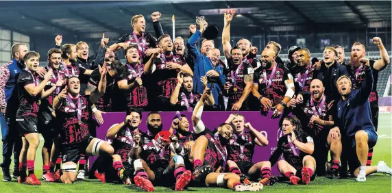  ?? Picture: Rogan Thomson/JMP ?? Bristol Bears chairman Chris Booy holds the trophy aloft after the European Challenge Cup final win against Toulon