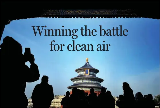  ?? DU LIANYI / CHINA DAILY ?? Visitors to the Temple of Heaven in Beijing enjoy a clear sky in November. Municipal authoritie­s have announced a comprehens­ive success in improving the city’s air quality.