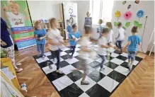  ??  ?? Children learn to play chess at the ‘Brumi’ preschool in Budapest, with the teaching method “Judit Polgar’s Chess playground”.