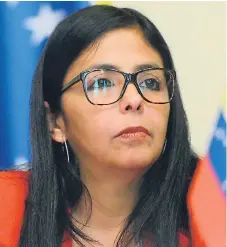  ?? FOTO: AP ?? La presidenta de la Asamblea Constituye­nte, Delcy Rodríguez, salió a la dexensa de Venezuela.