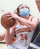  ?? NOW NEWS GROUP SCOTT ASH / ?? Clare Diener set Cedarburg single-game records for rebounds Tuesday and points Friday.