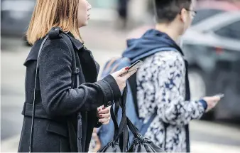  ?? PETER J. THOMPSON/POSTMEDIA FILES ?? Phone addiction is not our fault, says author Catherine Price, who explains that the technology is designed to hit the reward centre in our brains and flood our systems with hormones.