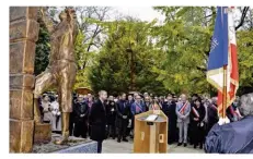  ??  ?? L’inaugurati­on du second monument a eu lieu le 11 novembre.