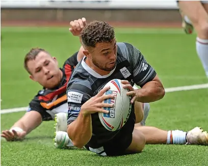  ?? Ste Jones/RLPIix.com ?? ● Jack Owens scores a try against Bradford at the weekend