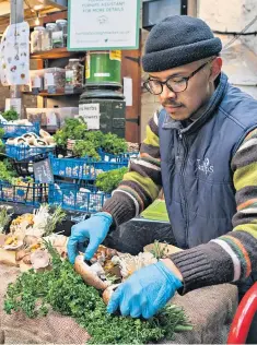  ??  ?? Shopping habits: outdoor markets are a good source of locally-produced seasonal foods