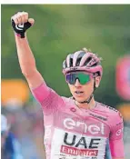  ?? FOTO: AP ?? Wo er fährt, ist vorn: Sloweniens Radstar Tadej Pogacar beim Giro.