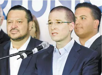  ?? JAVIER GARCÍA ?? Anaya no midió bien las condicione­s de la batalla y lo sucedido es secuela del error de estrategia.