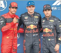  ?? ?? Despite a dominant display in Spa qualifying from Max Verstappen (centre), it is Carlos Sainz (left) who starts from poll position ahead of Sergio Perez (right)