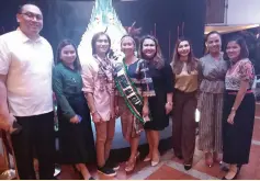  ??  ?? GM Bryan Yves Lasala with floral designer Jade Polizon and Hiyas 2018 Karen of the Bagobo – Clata Tribe