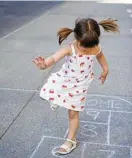  ?? PHOTO: CREATAS IMAGES ?? FUN GAMES: Create your own games with your kids.