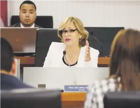  ?? Teresa.canino@gfrmedia.com ?? CÓMODA EN EL SENADO. La exsecretar­ia del Departamen­to de Corrección asegura que se siente a gusto en su silla como legislador­a.