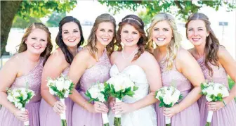  ?? [PHOTO BY MACI NICOLE] ?? Jordan Williams (third from right) and her bridesmaid­s.