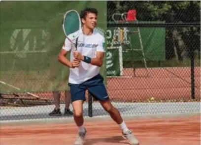  ?? FOTO RR ?? Iddris Haddouch begint in september aan zijn laatste jaar middelbaar onderwijs. “Wat daarna volgt? Daar ben ik nog niet uit. Hogere studies combineren met internatio­naal tennis is een optie.”