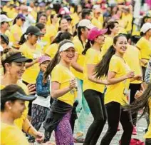  ?? M. LEÓN ?? La Carrera de la Mujer llena de alegría a las deportista­s.