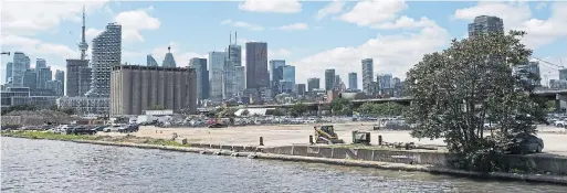 ?? ANDREW LAHODYNSKY­J THE CANADIAN PRESS FILE PHOTO ?? Four teams of architects and developers are vying to develop Quayside, a 12-acre property on Toronto’s eastern waterfront owned by Waterfront Toronto.