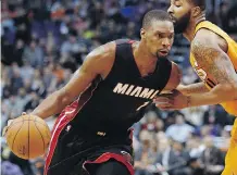  ?? RICK SCUTERI/ASSOCIATED PRESS ?? The career of Miami Heat forward Chris Bosh continues to hang in the balance due to blood clotting issues dating back to 2014-15. The Heat’s medical staff won’t give him the go-ahead.