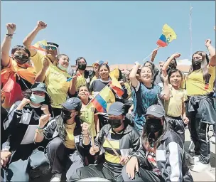  ?? /XCA ?? Estudiante­s de la Unidad Educativa Luis de Jesús Cordero también vivieron una fiesta deportiva alentando a Ecuador.