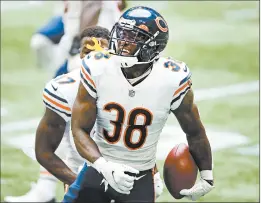  ?? TODD KIRKLAND/GETTY IMAGES ?? Tashaun Gipson Sr. intercepte­d Matt Ryan late in the 4th quarter to seal the win for theBears, who improve to 3-0 on the year.