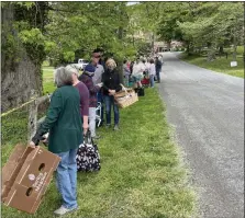  ?? PHOTO BY PAM BAXTER ?? Eager gardeners line up early for the annual Herb Sale in Chester Springs.