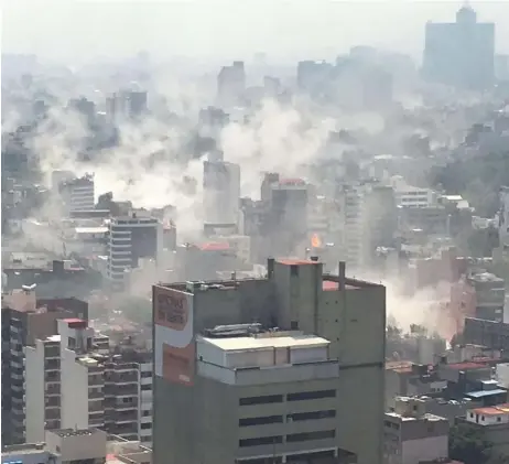  ??  ?? Otro 19-S letal. Tras 32 años, golpeó a México otro terremoto que resultó en por lo menos 2,288 inmuebles dañados solo en CDMX.