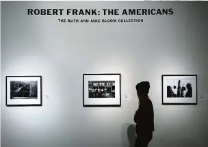  ?? Bryan Thomas/ Getty Images North America/ AFP ?? Exposição de fotos de Robert Frank em Nova York (2015): sua série Os Americanos se tornou célebre