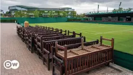  ??  ?? So soll es in diesem Jahr nicht wieder aussehen: In Wimbledon soll gespielt werden