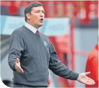  ??  ?? Accies boss Martin Canning