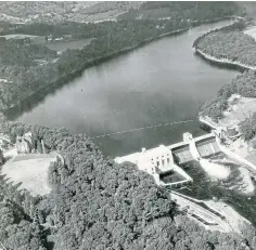  ??  ?? An aerial view of Pitlochry Dam taken in 1950.