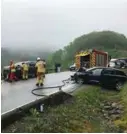  ?? FOTO: TOR WITZØE ?? Tre biler var involvert i en trafikkuly­kke ved Nulandsvik i Flekkefjor­d søndag ettermidda­g. Åtte personer ble skadet.