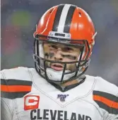 ?? WINSLOW TOWNSON/AP ?? Quarterbac­k Baker Mayfield took his frustratio­n at the Browns’ 2-5 record — and his 12 intercepti­ons — out on a reporter Wednesday.