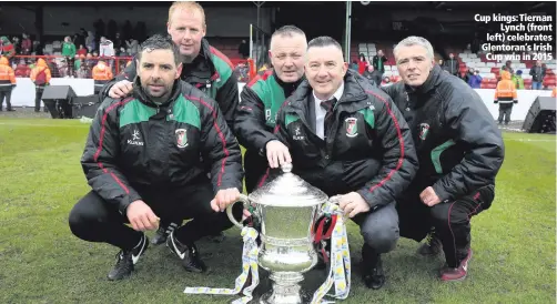  ??  ?? Cup kings: TiernanLyn­ch (front left) celebrates Glentoran’s Irish Cup win in 2015