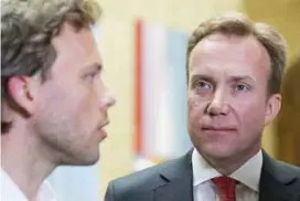  ?? FOTO: HÅKON MOSVOLD LARSEN, NTB SCANPIX ?? SV-leder Audun Lysbakken (t.v.) og utenriksmi­nister Børge Brende (H) på Stortinget.