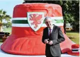  ?? ?? The First Minister of Wales Mark Drakeford at the red hat installati­on yesterday. PICTURE: Thajudheen