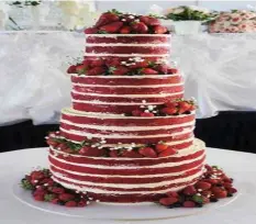  ??  ?? Naked cake is the new internatio­nal style