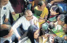  ?? PTI ?? TMC delegation with the family of Tinsukia victims on Sunday.