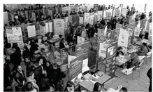  ?? ©Ville de Poissy ?? L’an dernier 3 000 visiteurs ont profité du Salon de l’emploi au Forum Armand-peugeot.